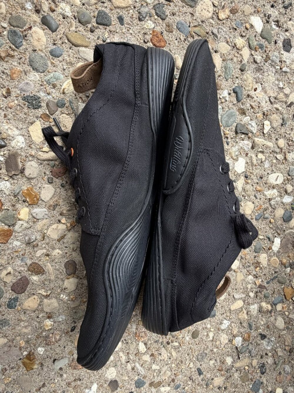 New Wildling Tanuki Black Shoes Men's 9 / Women's 10 - Picture 2 of 7
